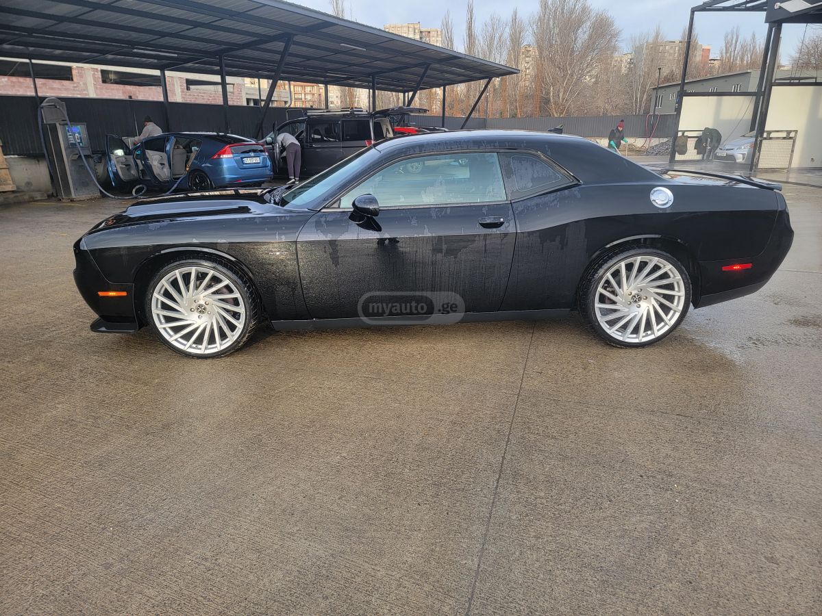 Dodge Challenger 2017 — photo 2