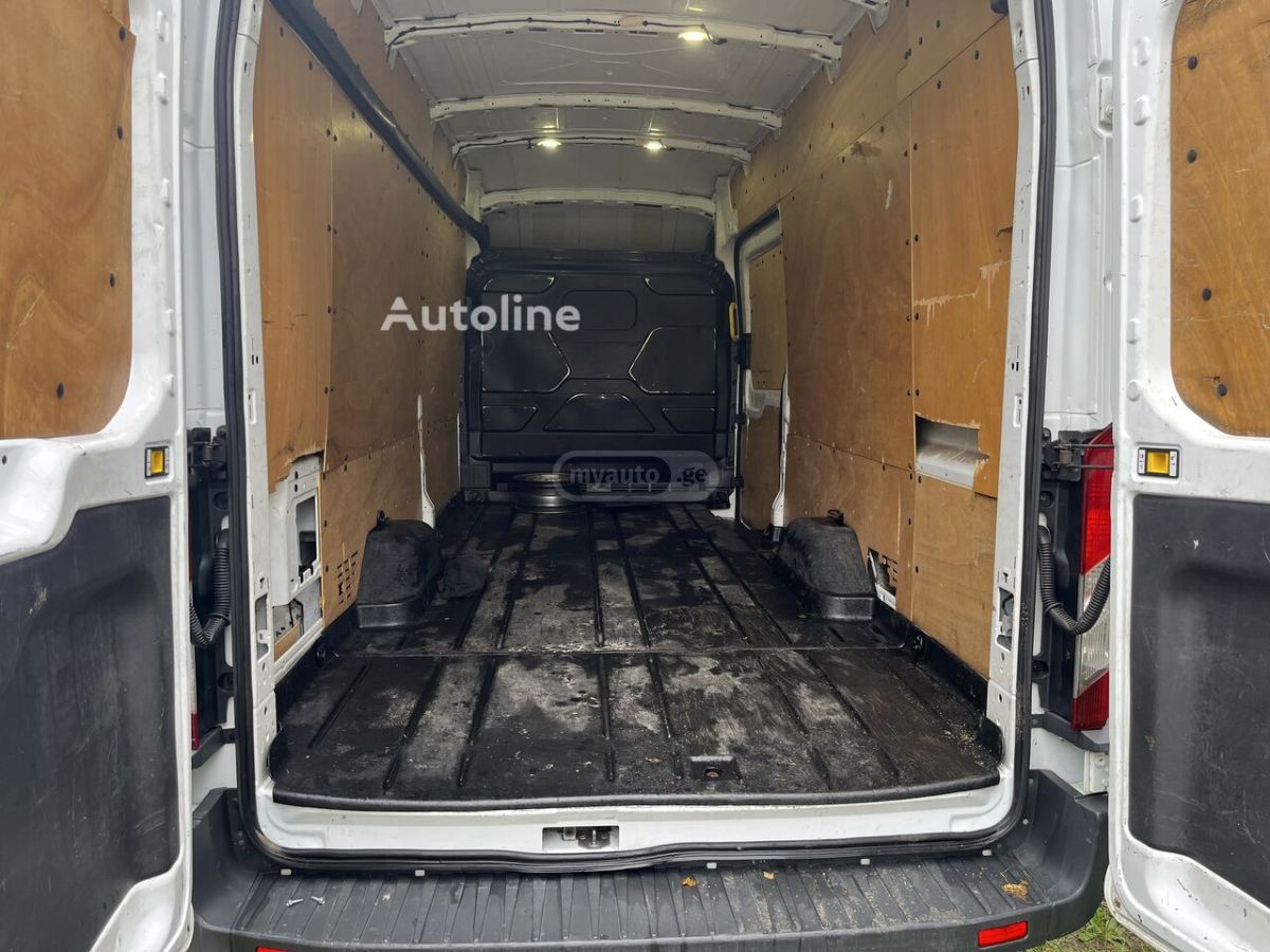 Ford Transit 2016 — photo 2