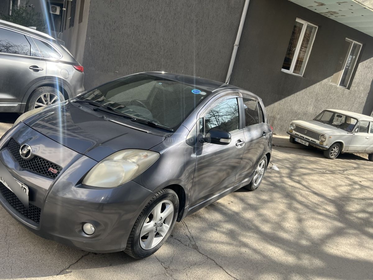 Toyota Vitz 2008 — photo 2