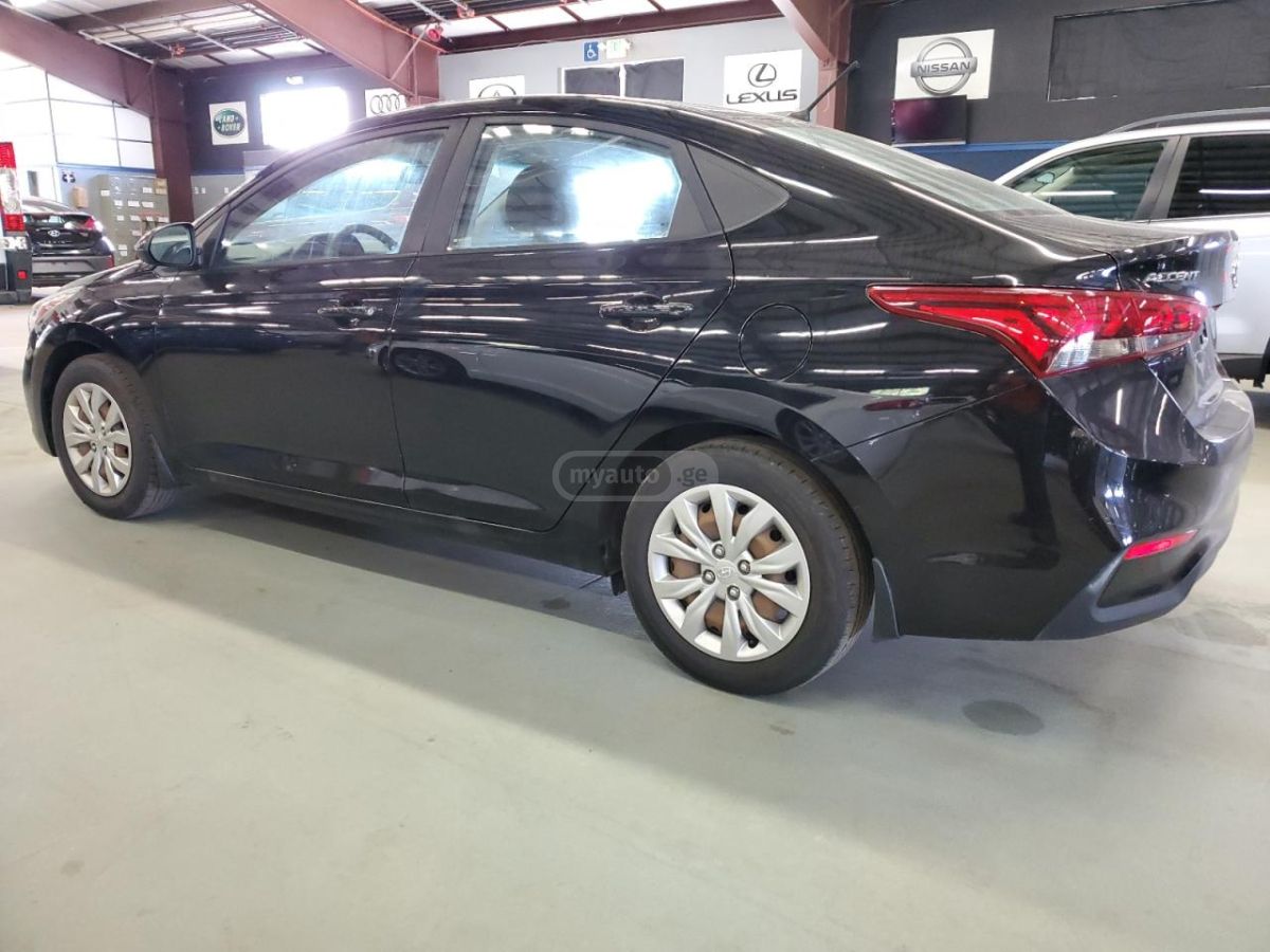 Hyundai Accent 2019 — photo 2