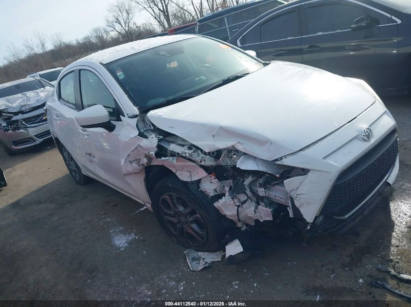 Toyota Yaris 2019 — photo 2