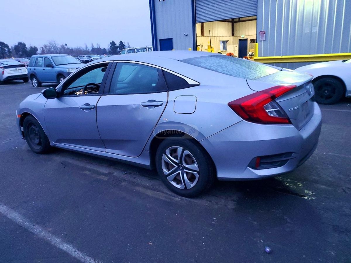 Honda Civic 2017 — photo 2