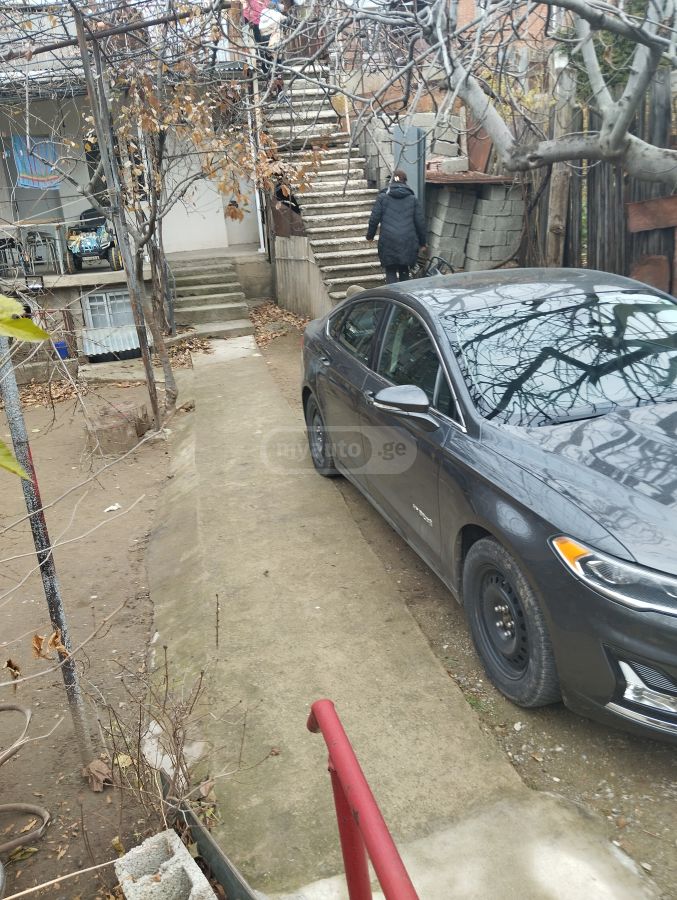 Ford Fusion 2019 — photo 2