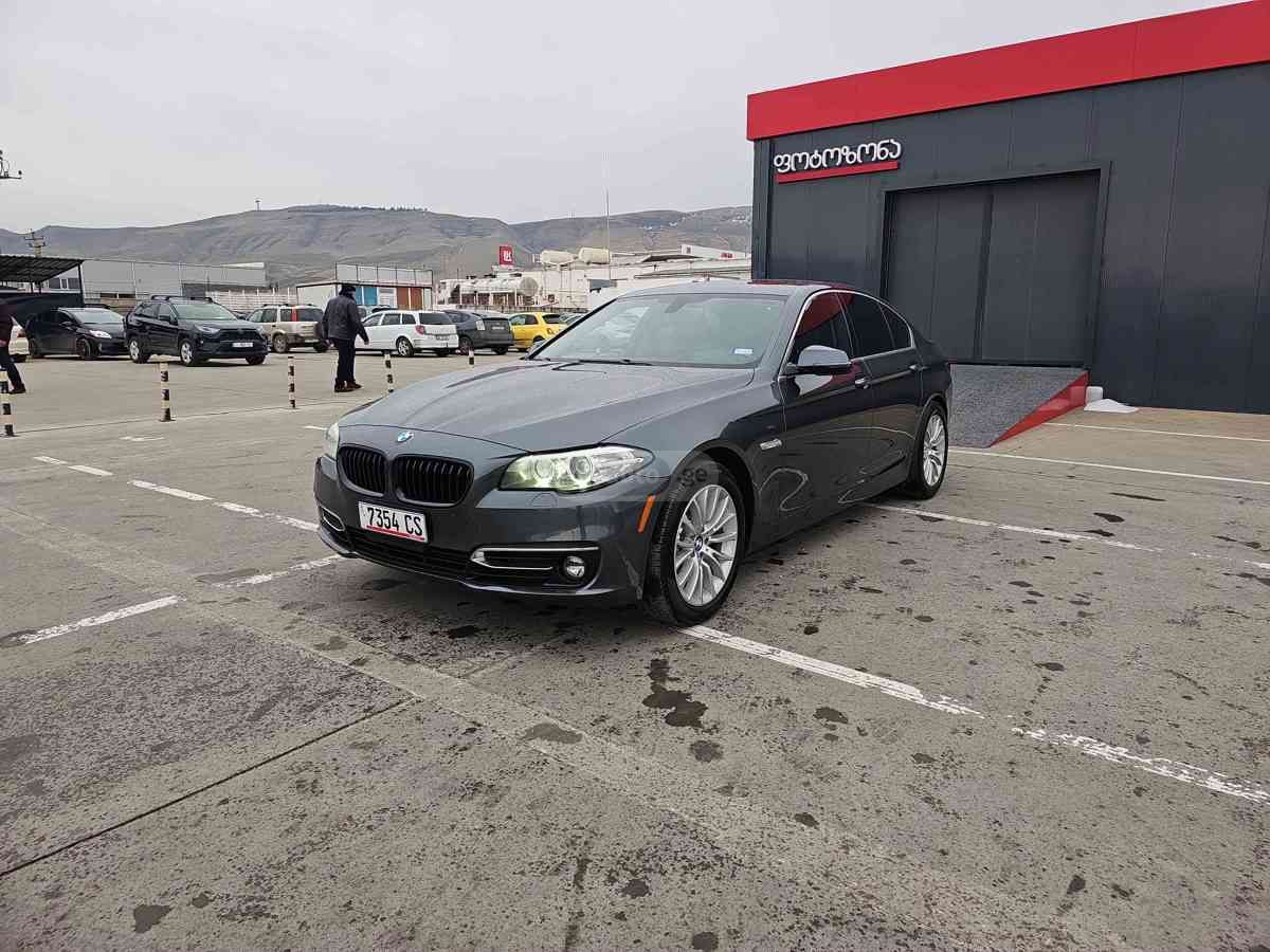 BMW 528