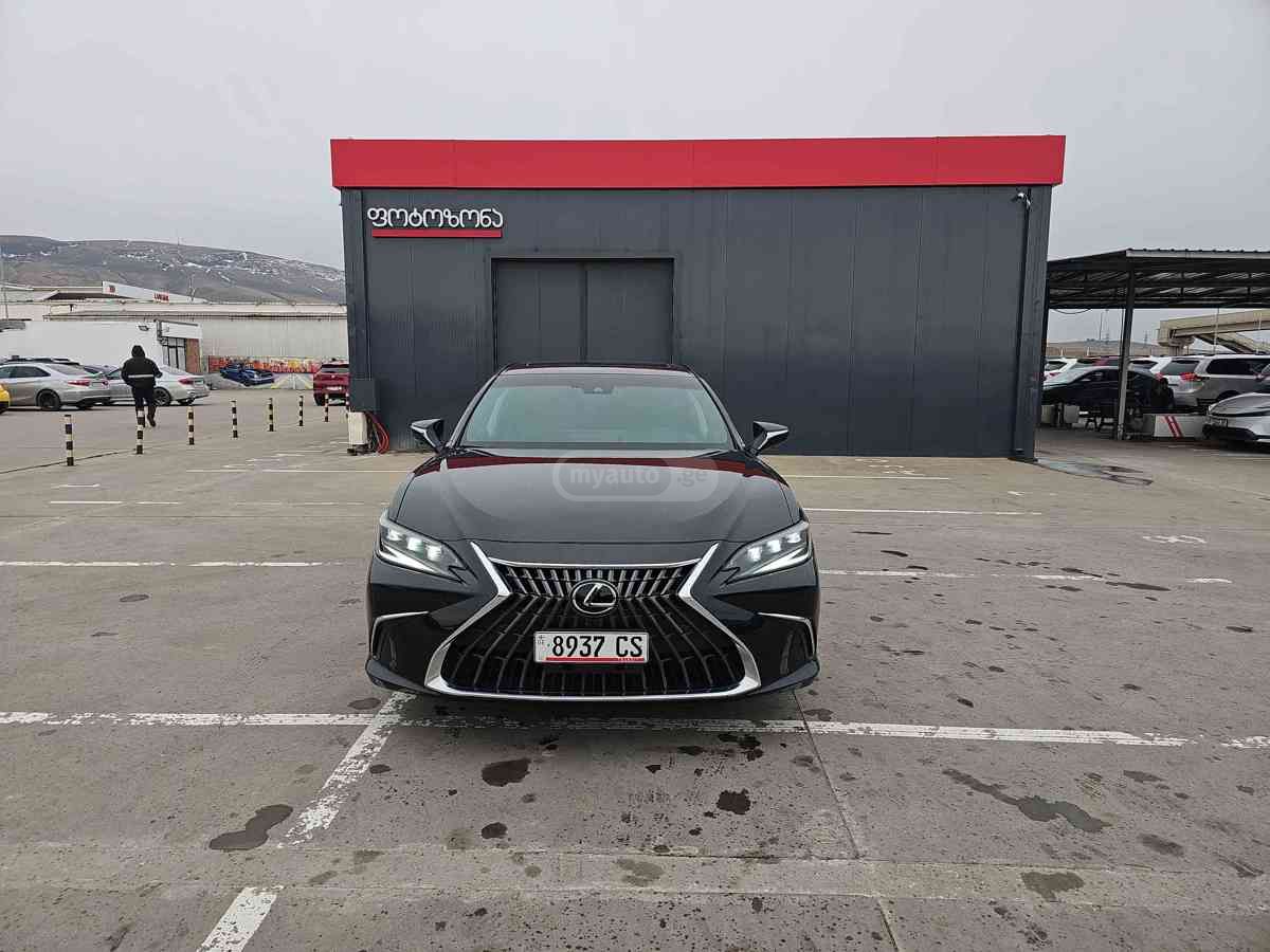 Lexus ES 300 2024 — photo 2