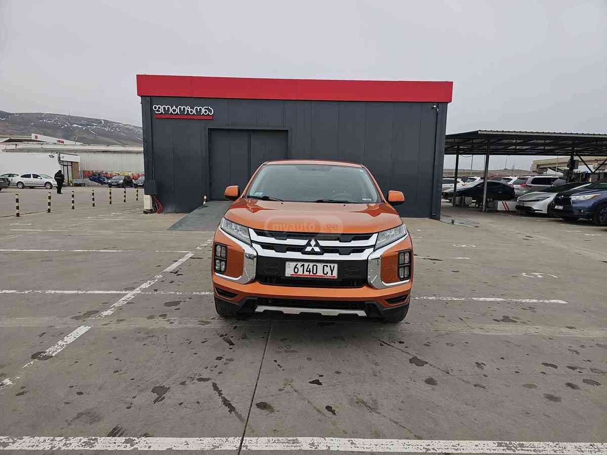 Mitsubishi Outlander 2020 — photo 2