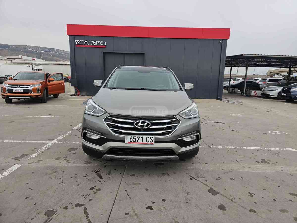 Hyundai Santa Fe 2018 — photo 2