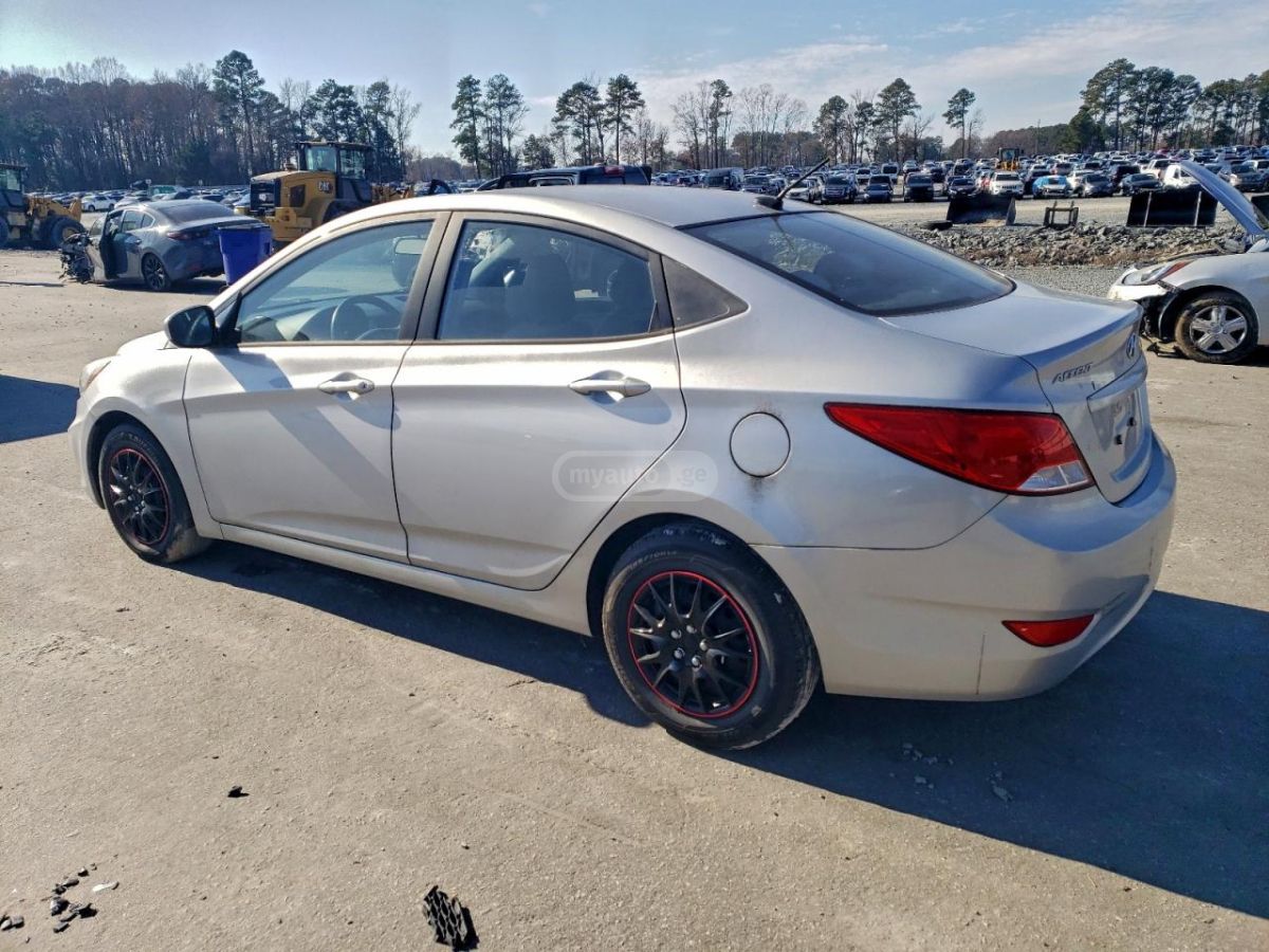 Hyundai Accent 2016 — photo 2