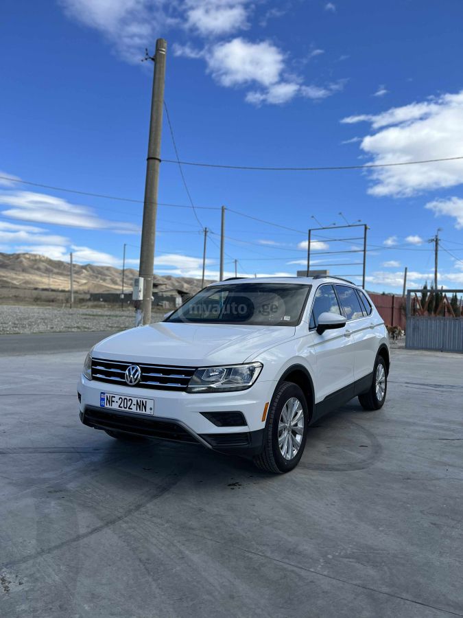 Volkswagen Tiguan 2019 — photo 2
