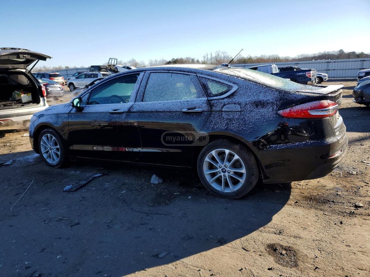 Ford Fusion 2020 — photo 2