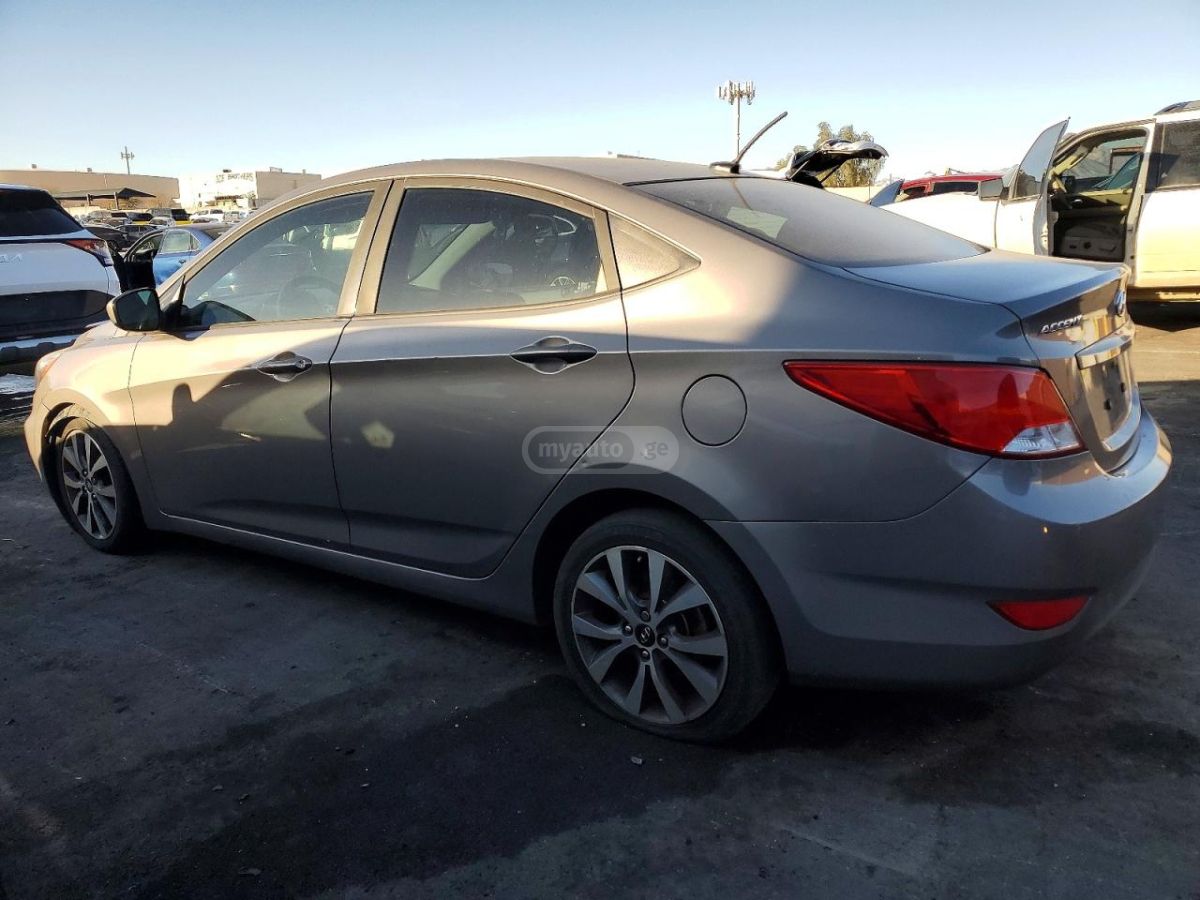 Hyundai Accent 2017 — photo 2