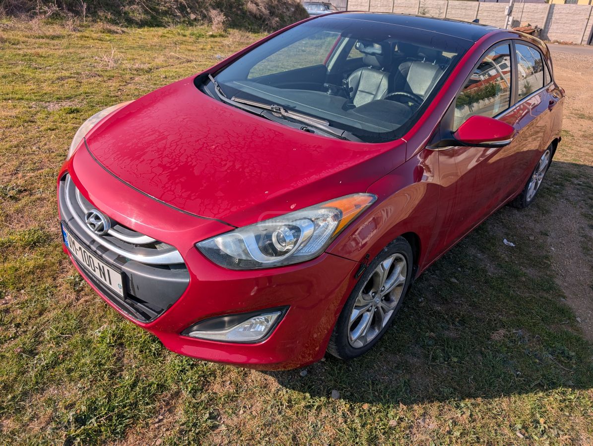 Hyundai Elantra GT 2013 — photo 2