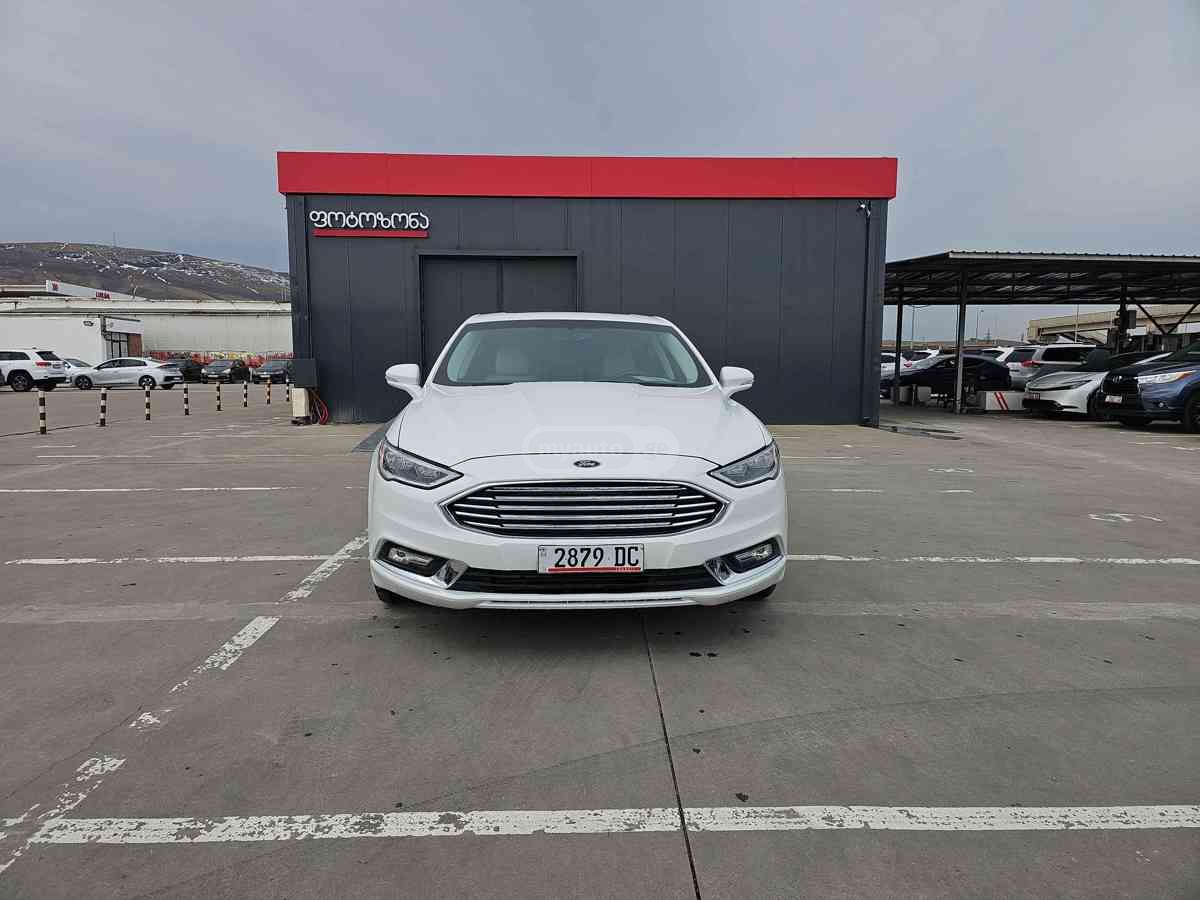 Ford Fusion 2018 — photo 2