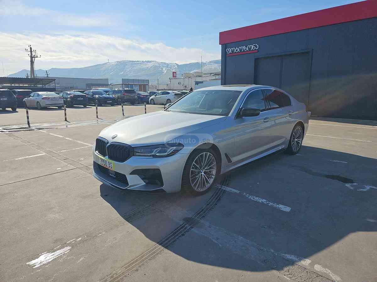 BMW 530