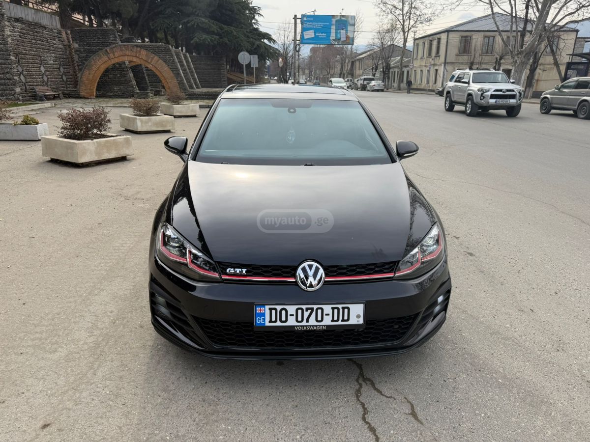 Volkswagen GTI 2017 — photo 2