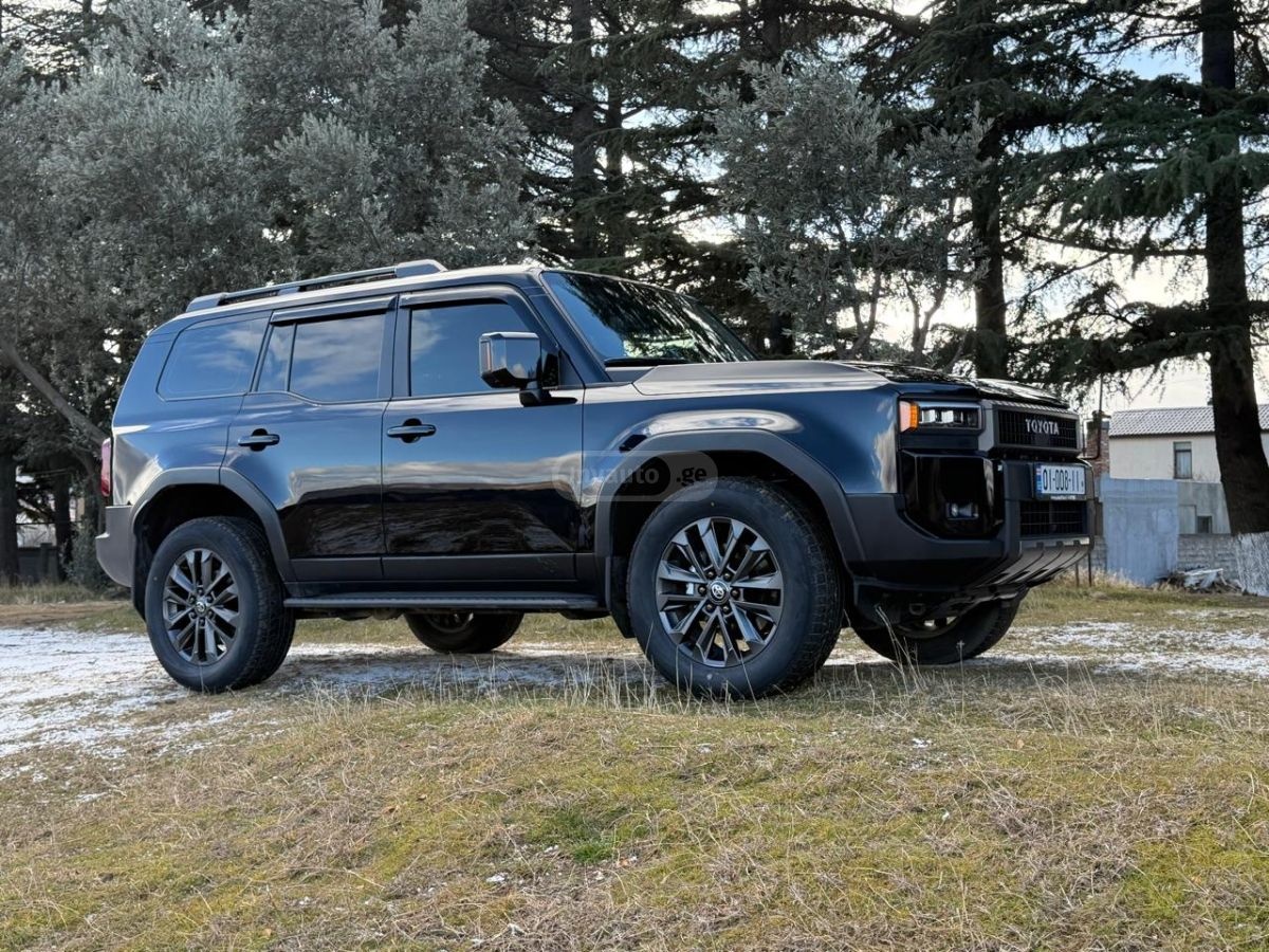Toyota Land Cruiser Prado 2024 — photo 2