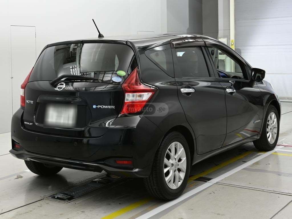 Nissan Note 2018 — photo 2