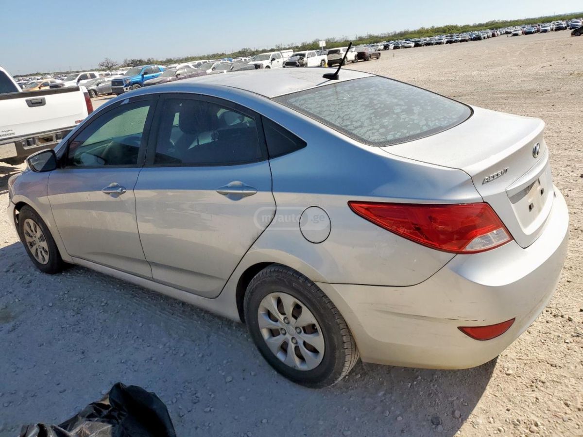 Hyundai Accent 2016 — photo 2
