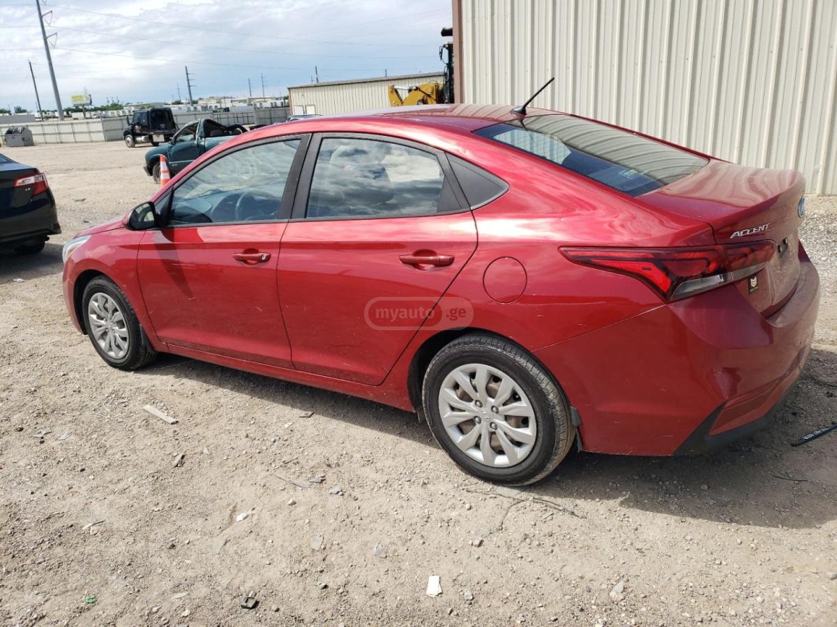 Hyundai Accent 2018 — photo 2