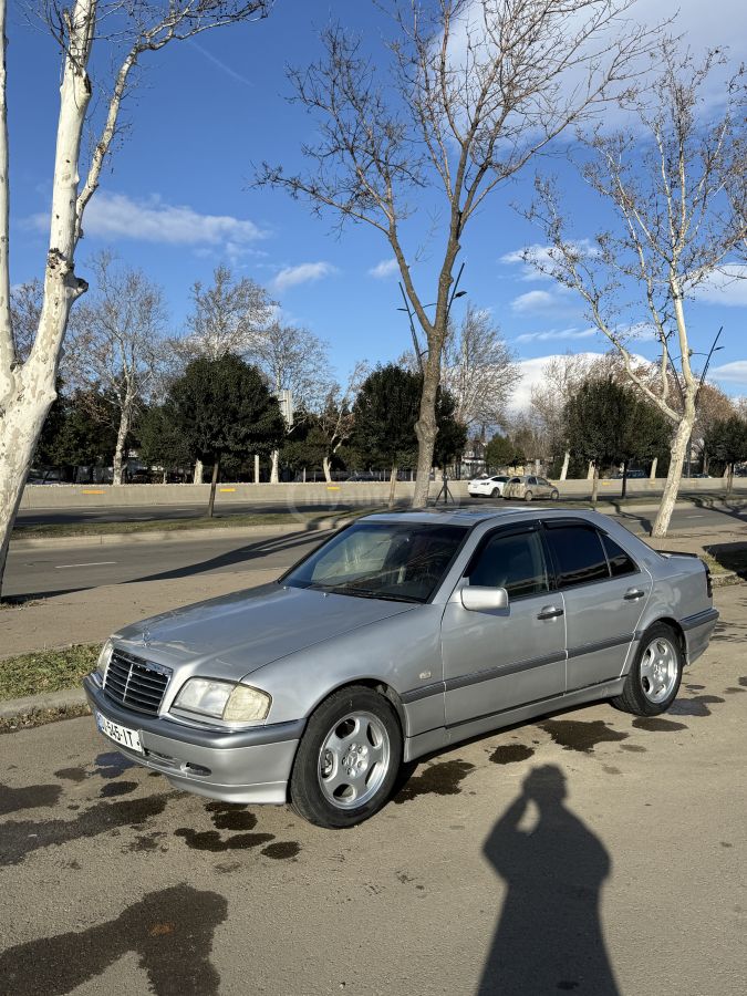 Mercedes-Benz C 230 1997 — photo 2