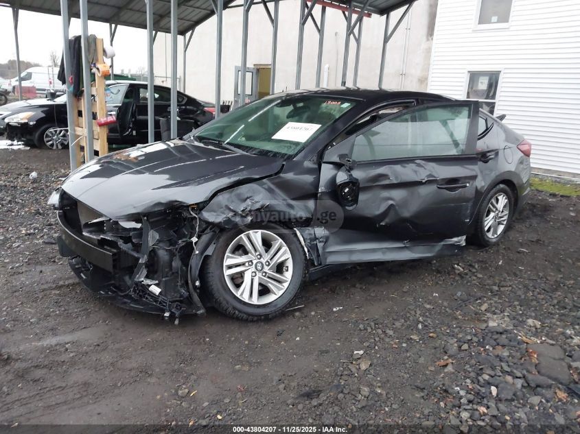 Hyundai Elantra 2020 — photo 2