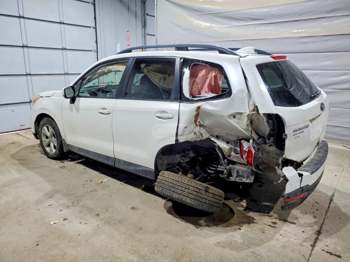 Subaru Forester 2016 — photo 2