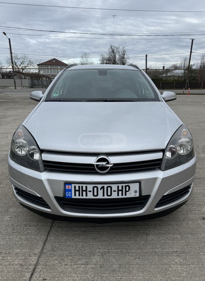 Opel Astra 2008 — photo 2
