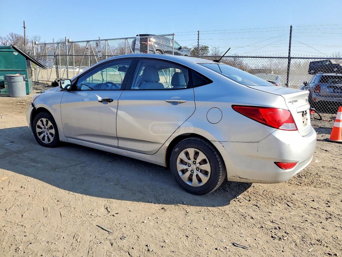 Hyundai Accent 2015 — photo 2