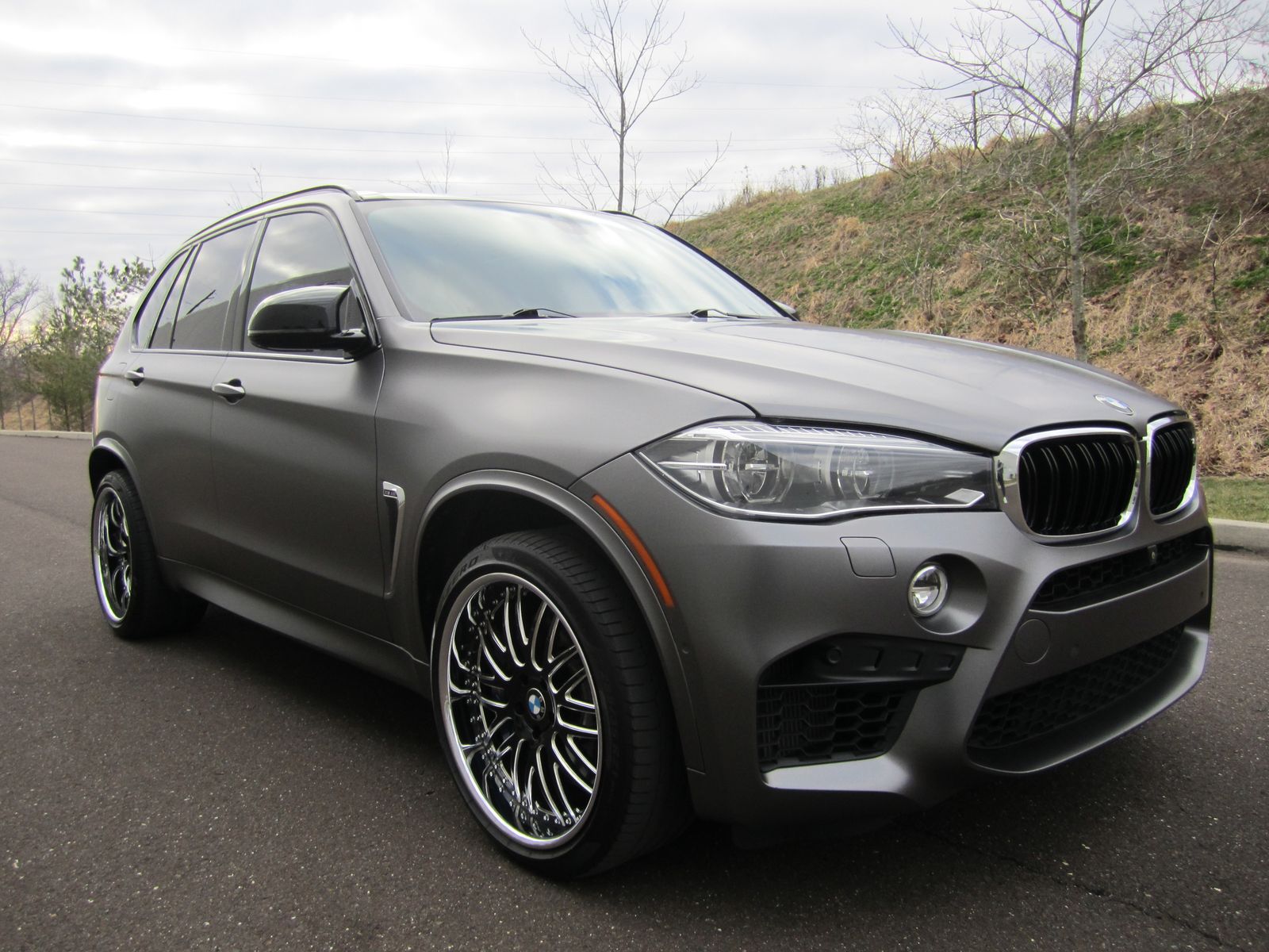 BMW X5 M 2018 — photo 2