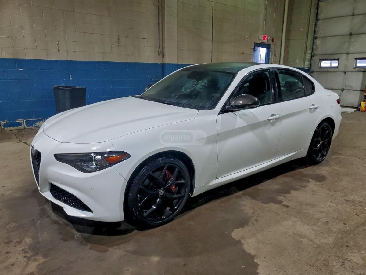 Alfa Romeo Giulia