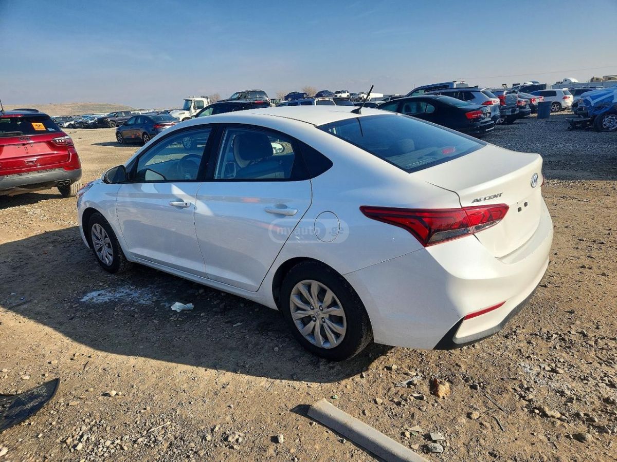 Hyundai Accent 2019 — photo 2