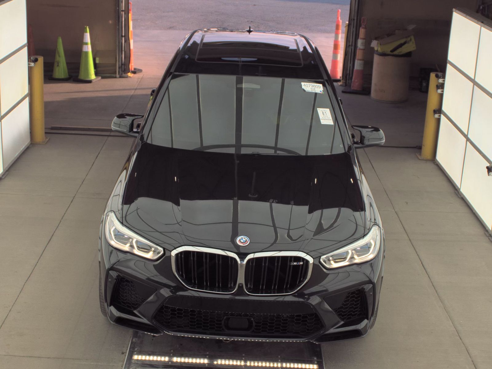 BMW X5 M 2023 — photo 2