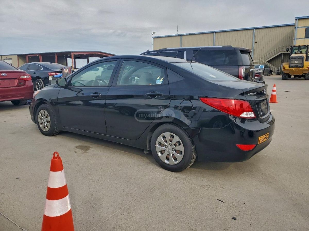 Hyundai Accent 2017 — photo 2