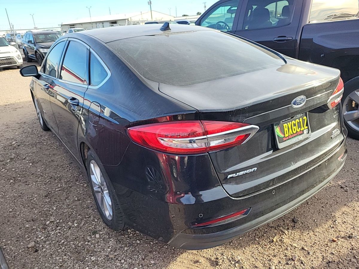 Ford Fusion 2019 — photo 2