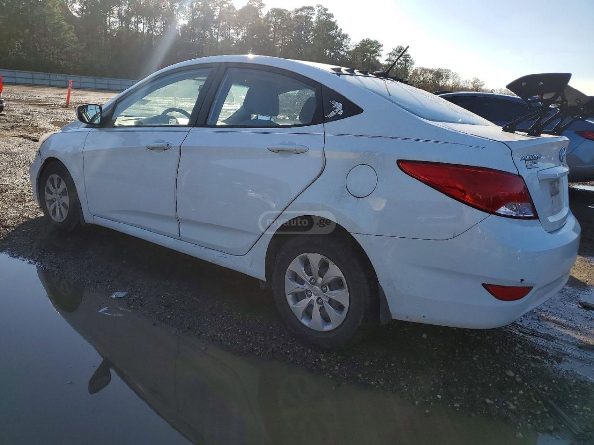 Hyundai Accent 2015 — photo 2