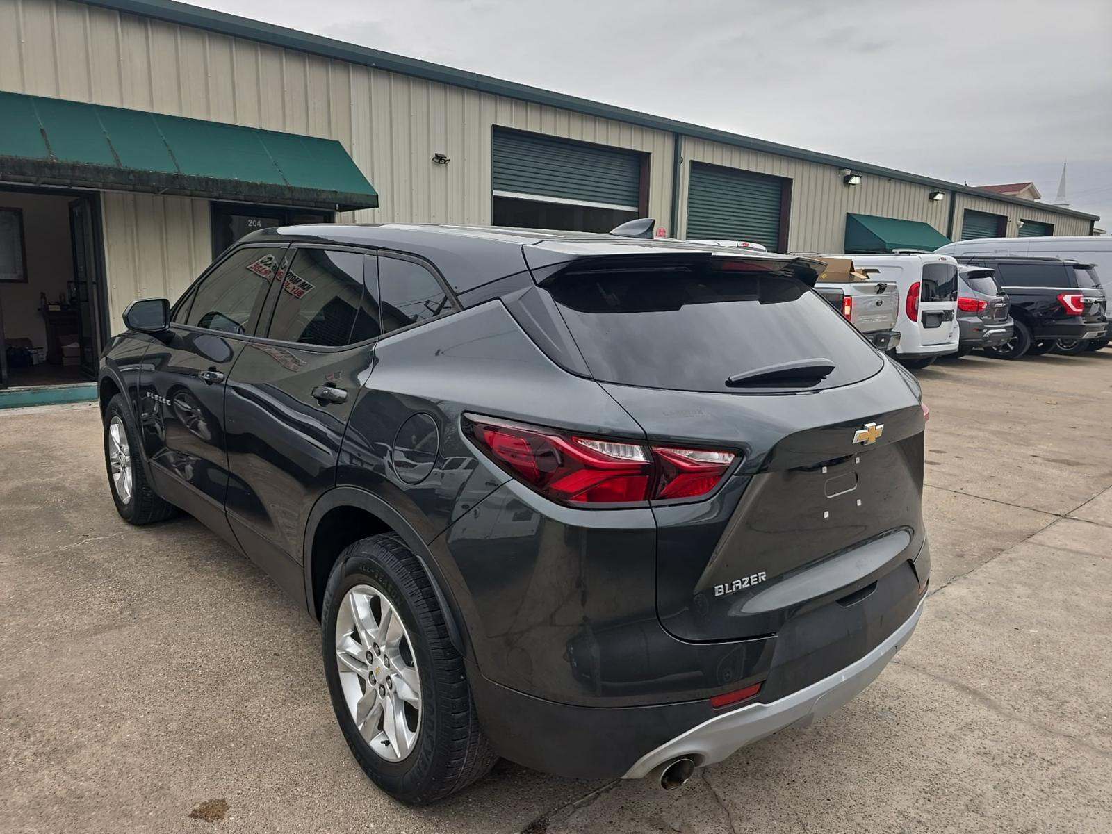 Chevrolet Blazer 2019 — photo 2