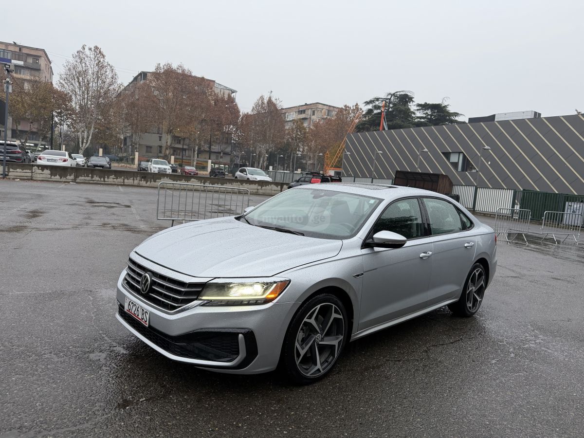 Volkswagen Passat 2021 — photo 2