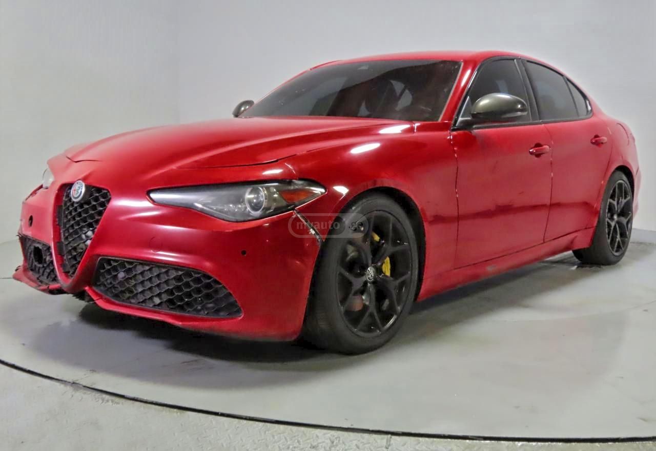 Alfa Romeo Giulia 2020 — photo 2