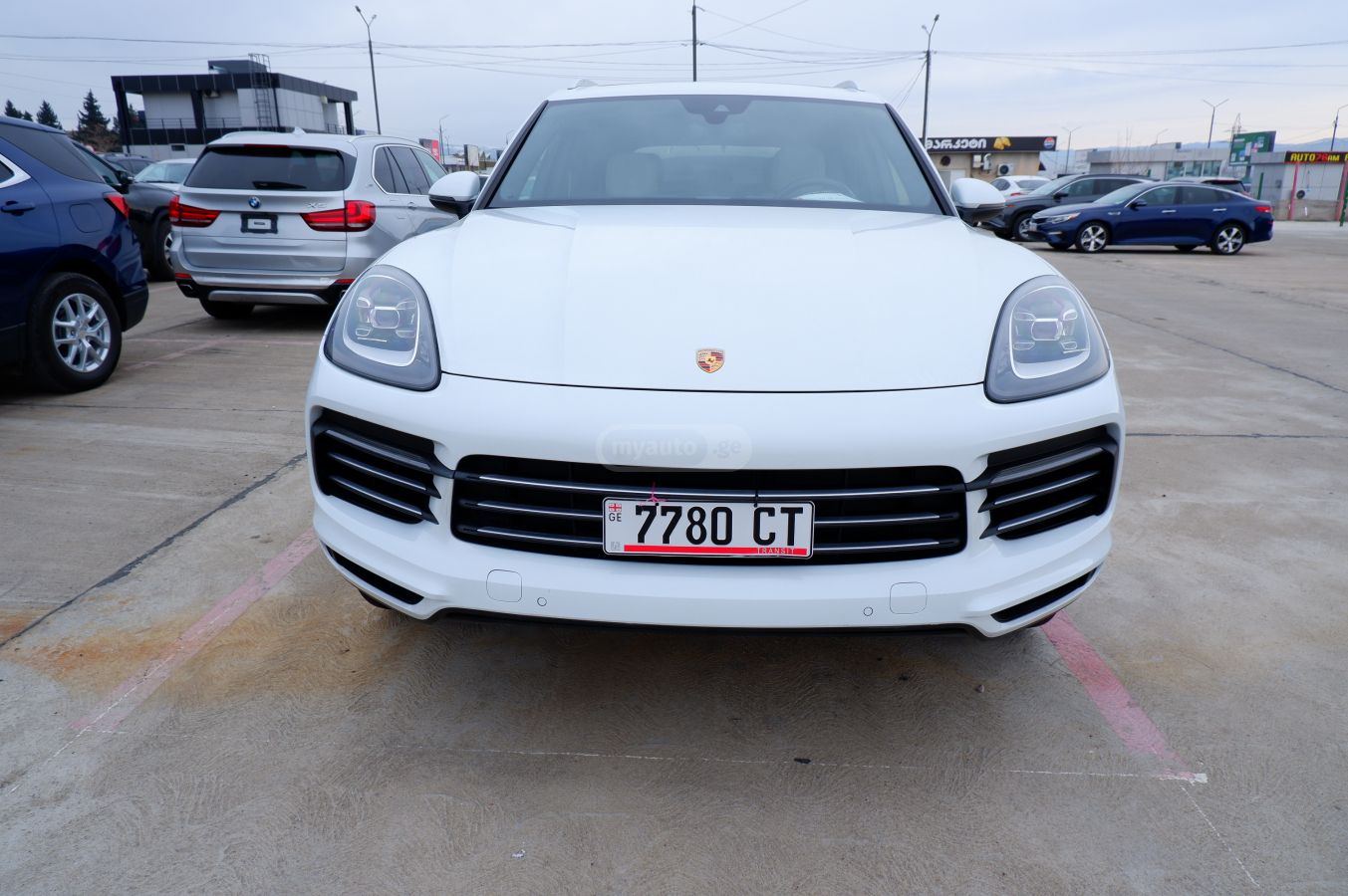 Porsche Cayenne 2023 — photo 2