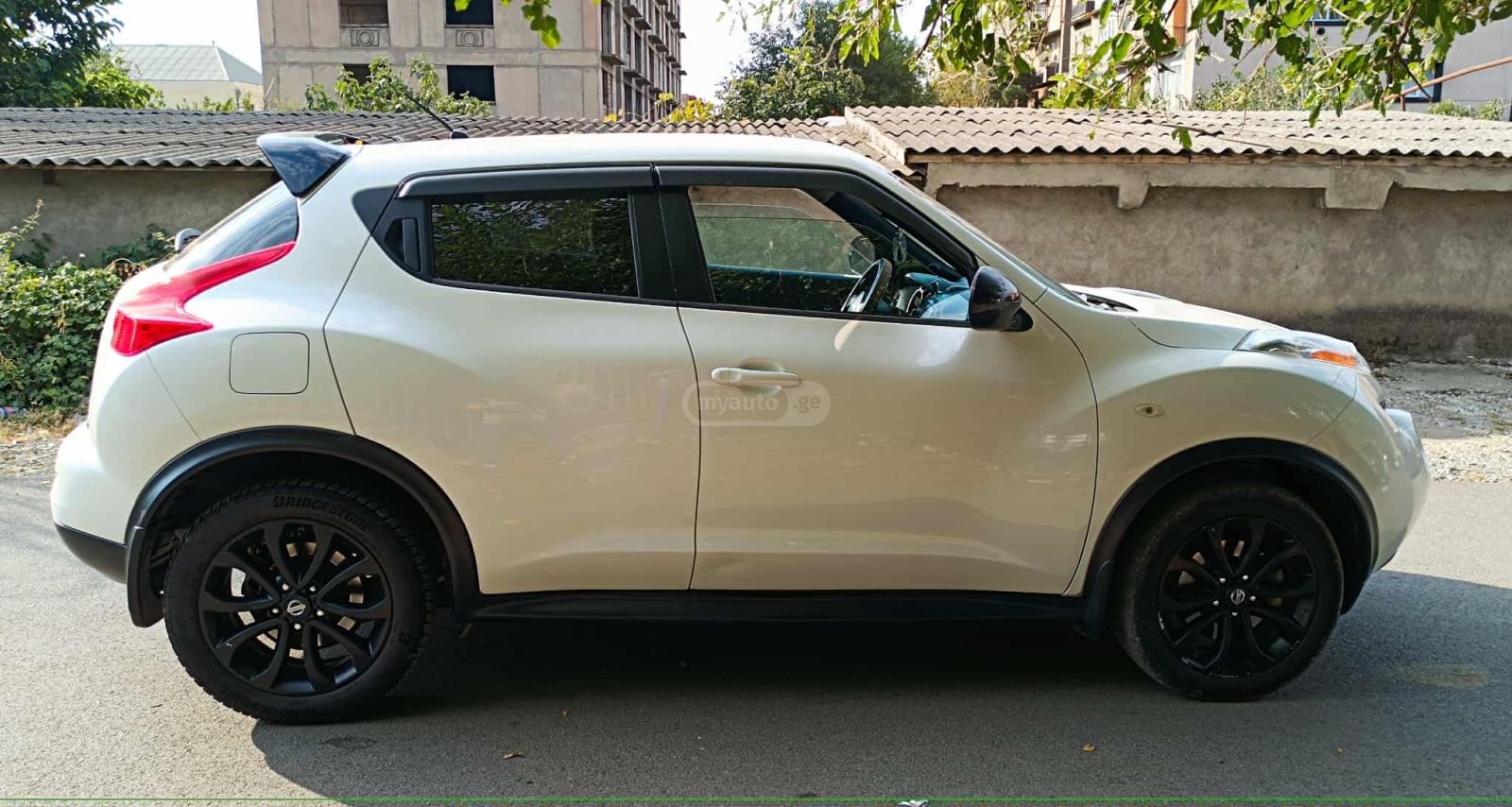 Nissan Juke 2014 — photo 2