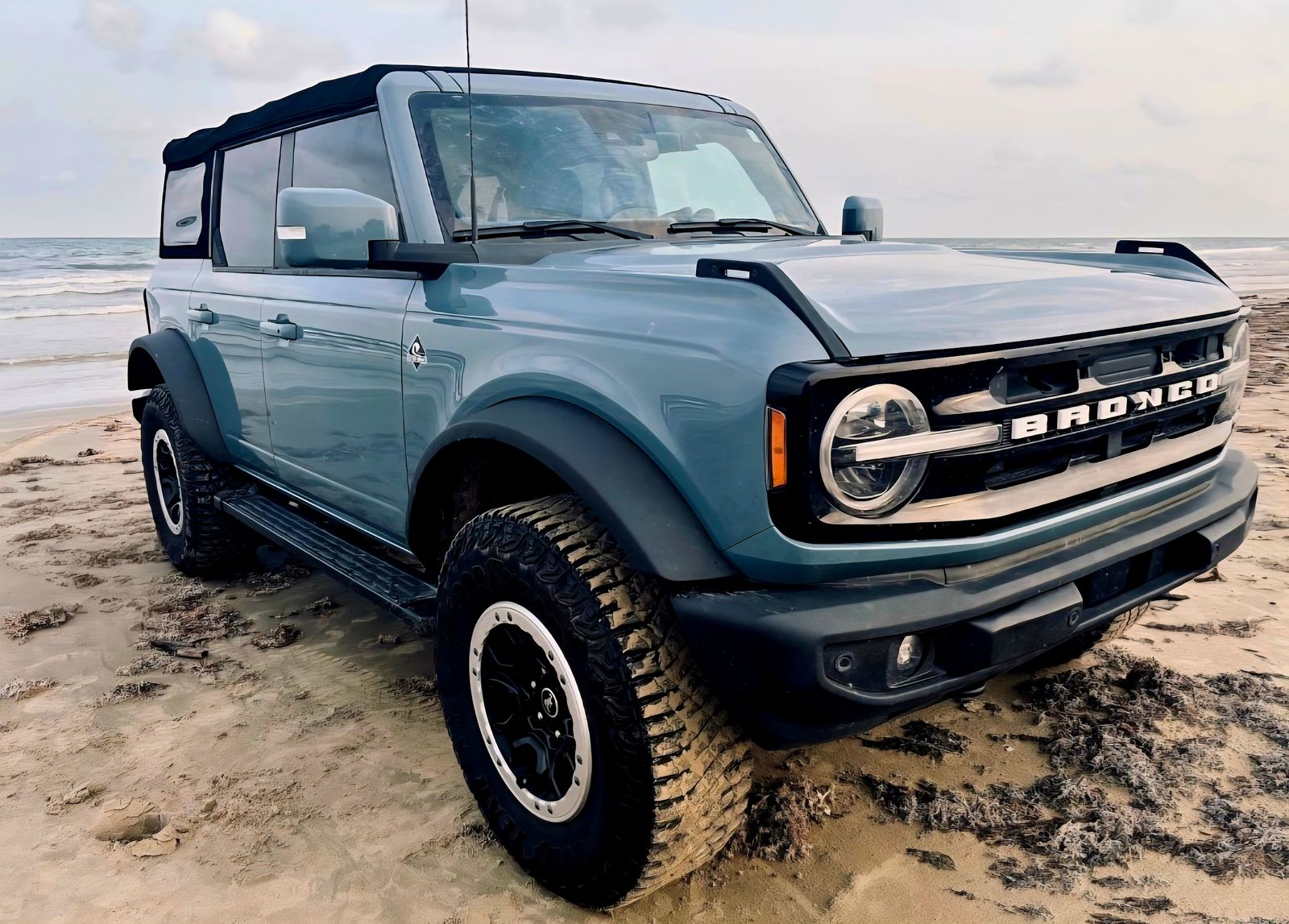 Ford Bronco 2022 — photo 2