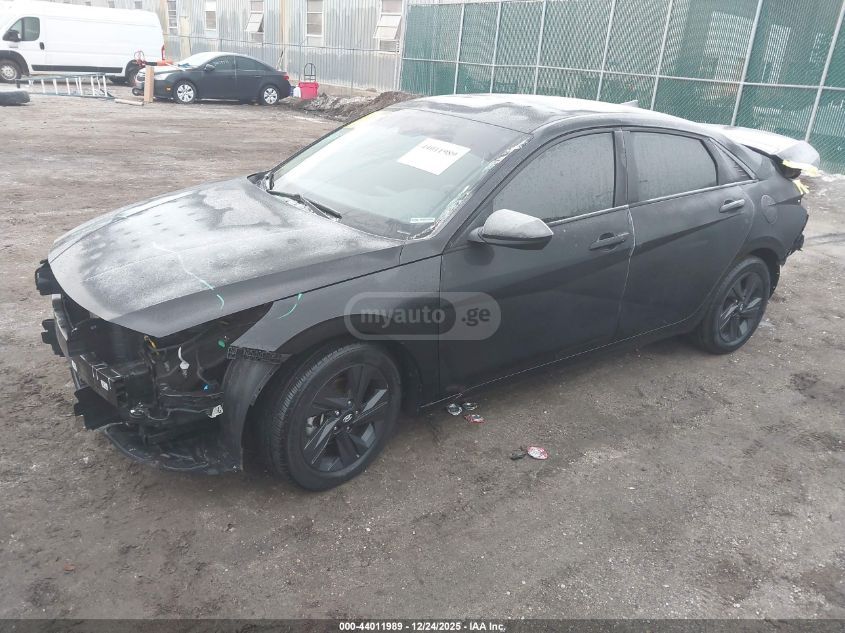 Hyundai Elantra 2022 — photo 2