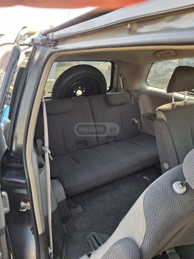 Nissan Presage 2003 — photo 2