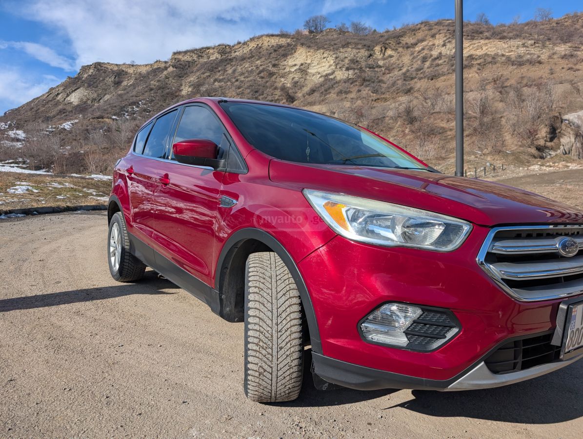 Ford Escape 2017 — photo 2