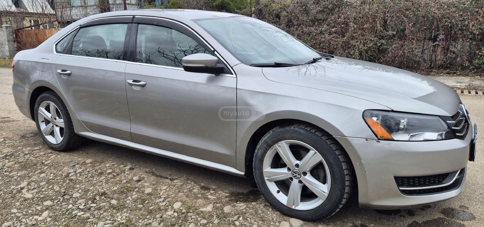 Volkswagen Passat 2013 — photo 2
