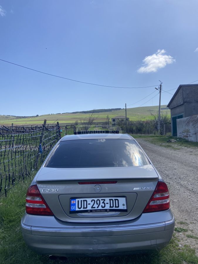 Mercedes-Benz C 230 2006 — photo 2