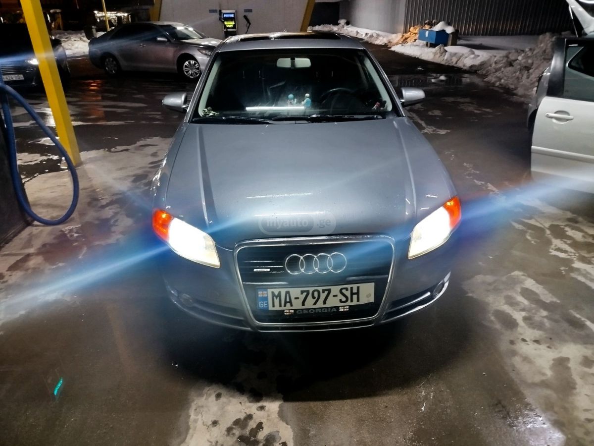 Audi A4 2007 — photo 2