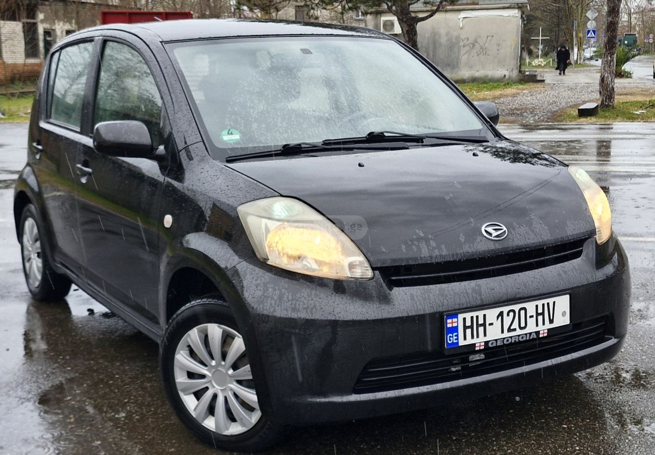 Daihatsu Sirion 2007 — photo 2