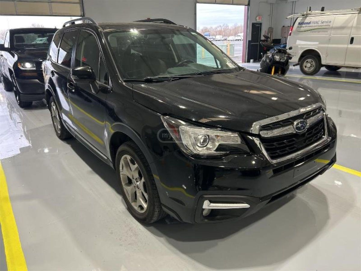 Subaru Forester 2018 — photo 2