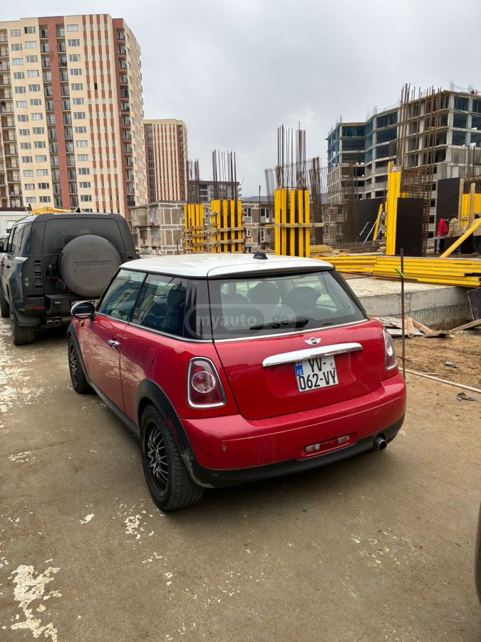 Mini Cooper 2013 — photo 2